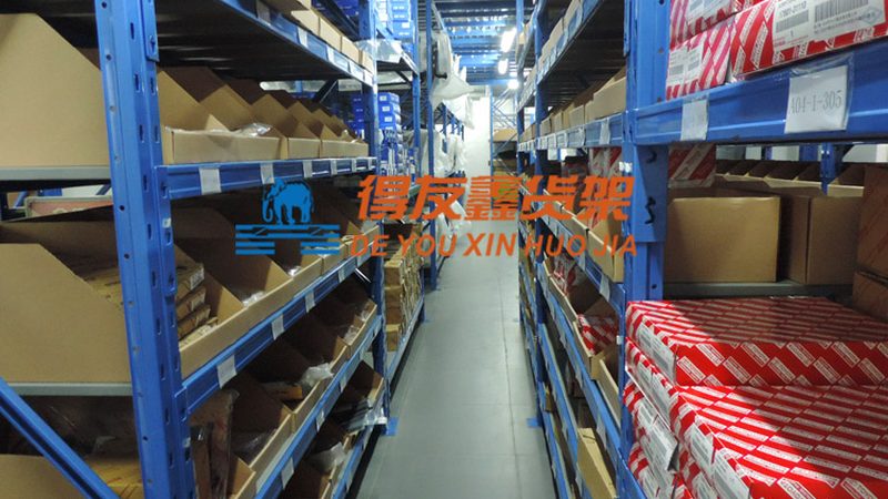 汽车滤清器更换：关键步骤与注意事项**